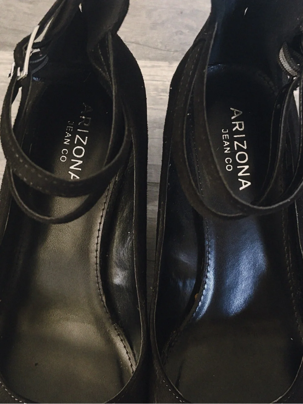 N/A elegant black